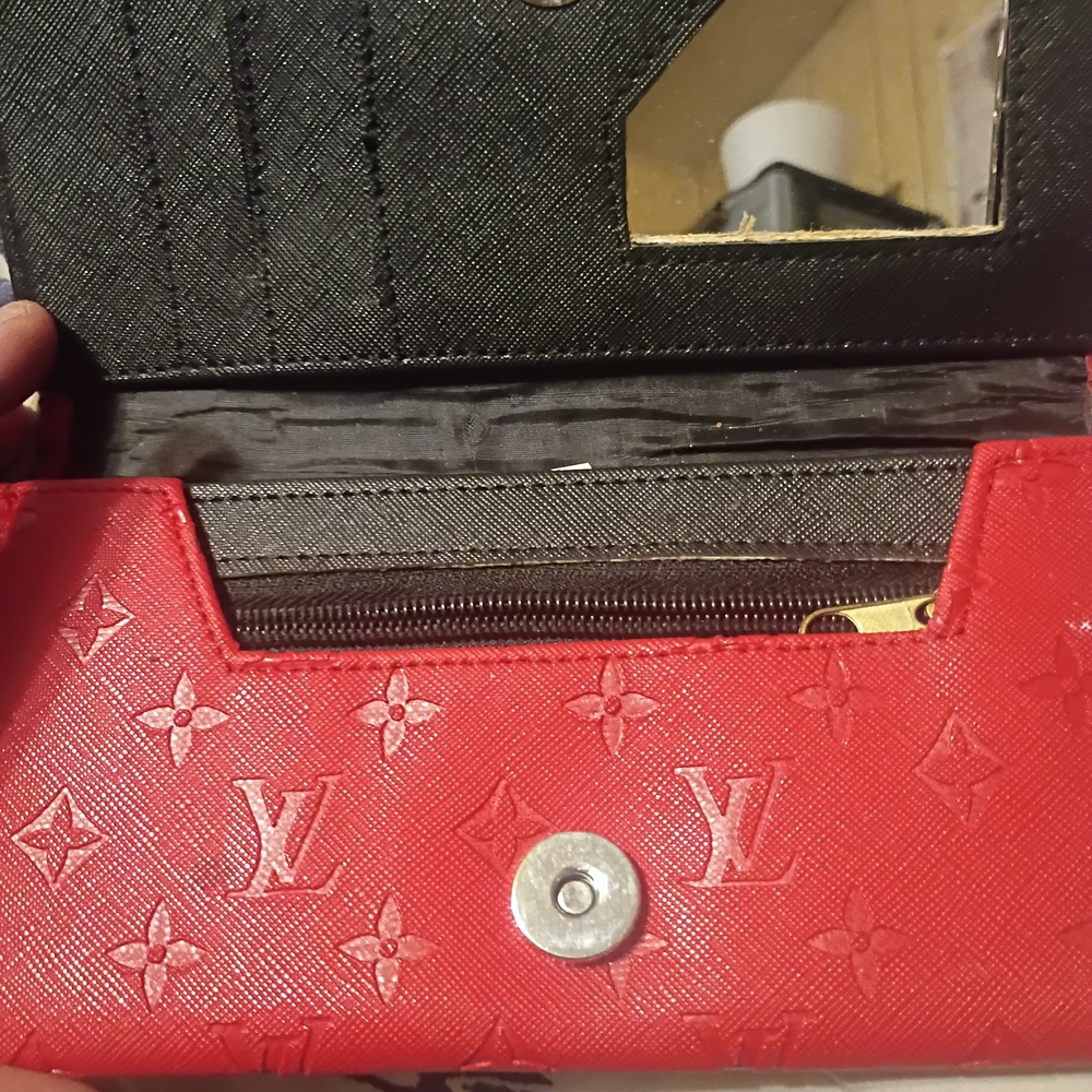 Louis Vuitton Red Embossed Wallet - Picture 4 of 5